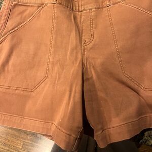 Spanx 6 inch Twill Shorts in a brown/Rust
Color